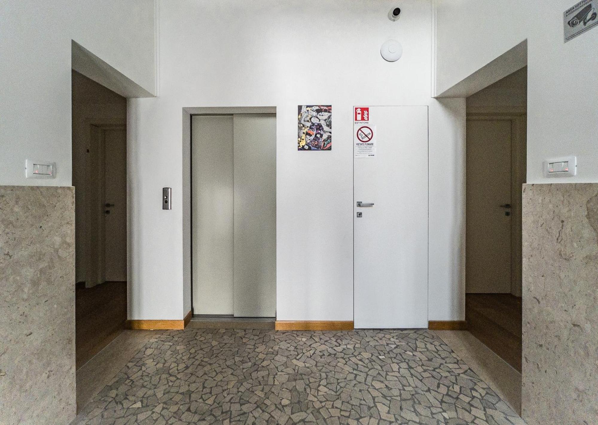 Rrrapido Holy Suites And Rooms - Via Sardegna Мілан Екстер'єр фото