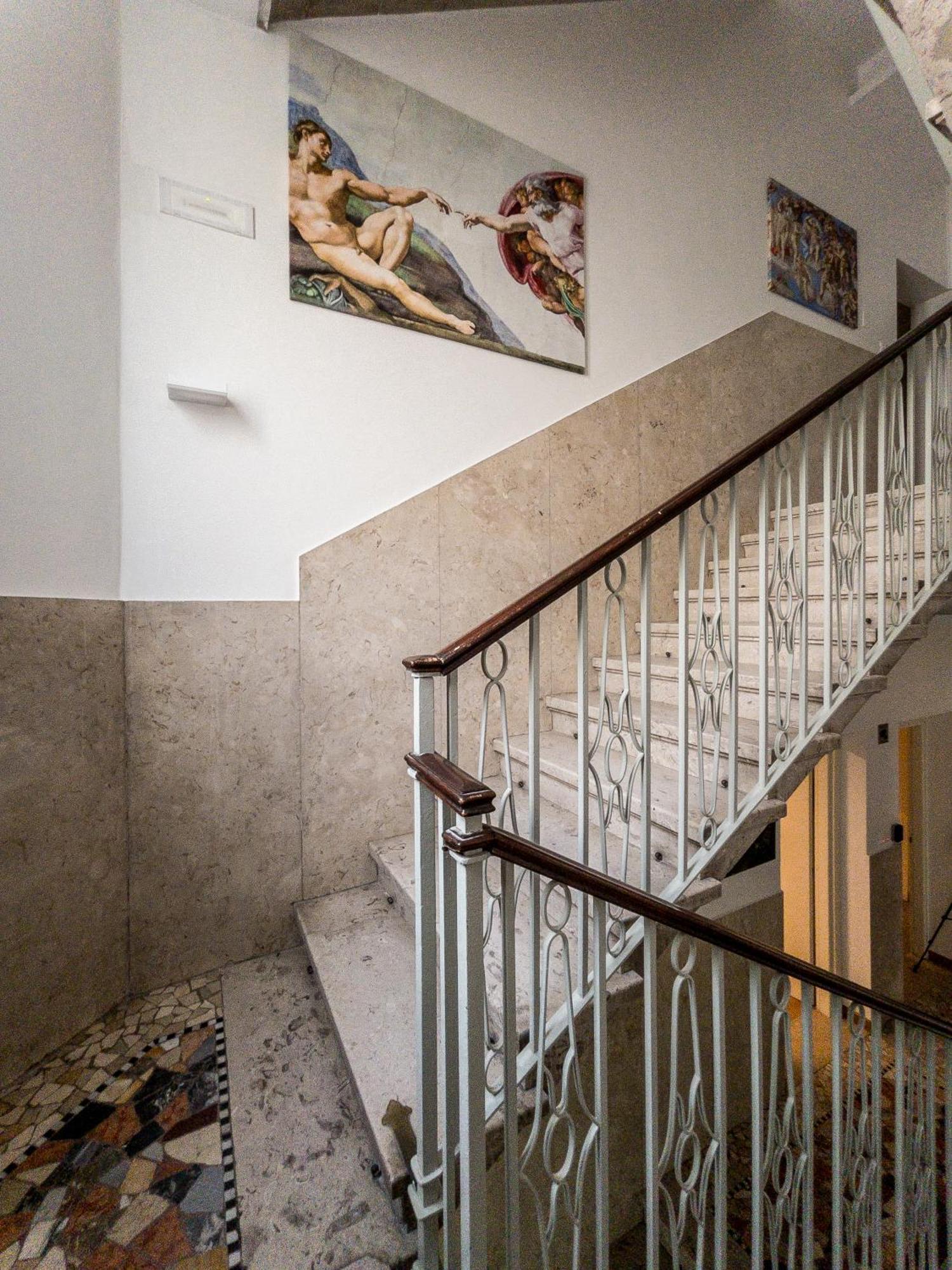 Rrrapido Holy Suites And Rooms - Via Sardegna Мілан Екстер'єр фото