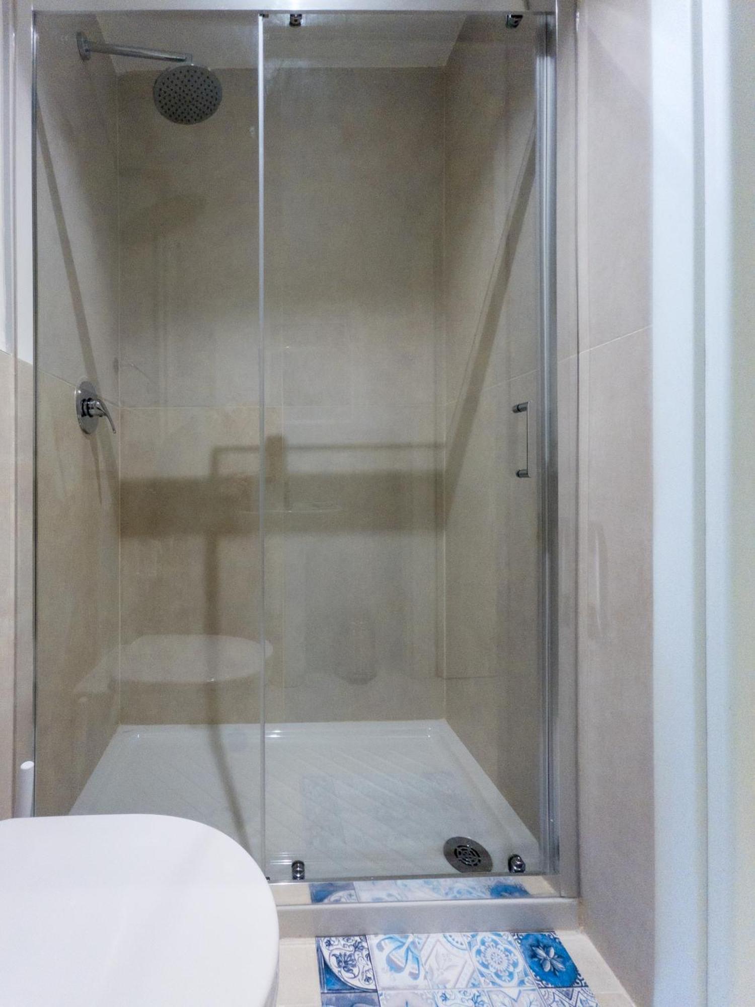 Rrrapido Holy Suites And Rooms - Via Sardegna Мілан Екстер'єр фото